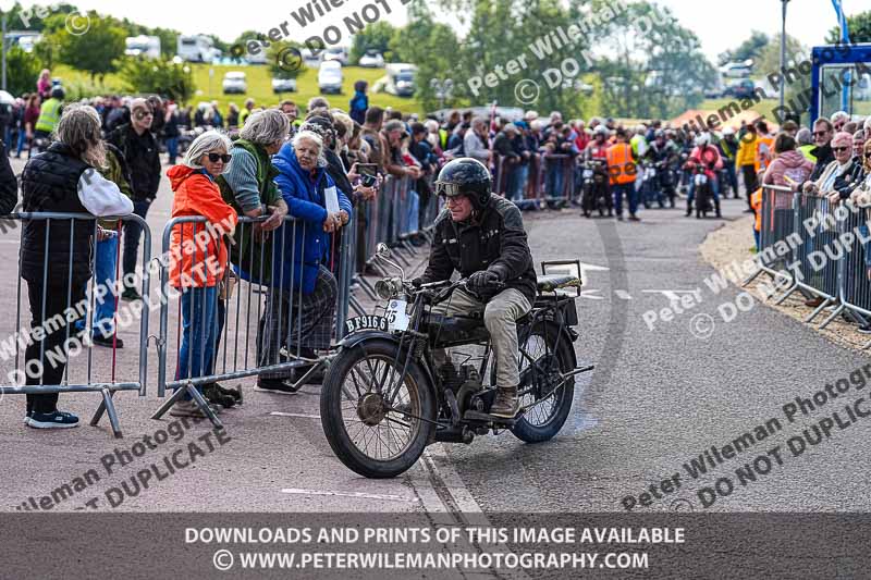 Vintage motorcycle club;eventdigitalimages;no limits trackdays;peter wileman photography;vintage motocycles;vmcc banbury run photographs
